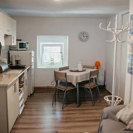 Kowalowka شقة Mirsk